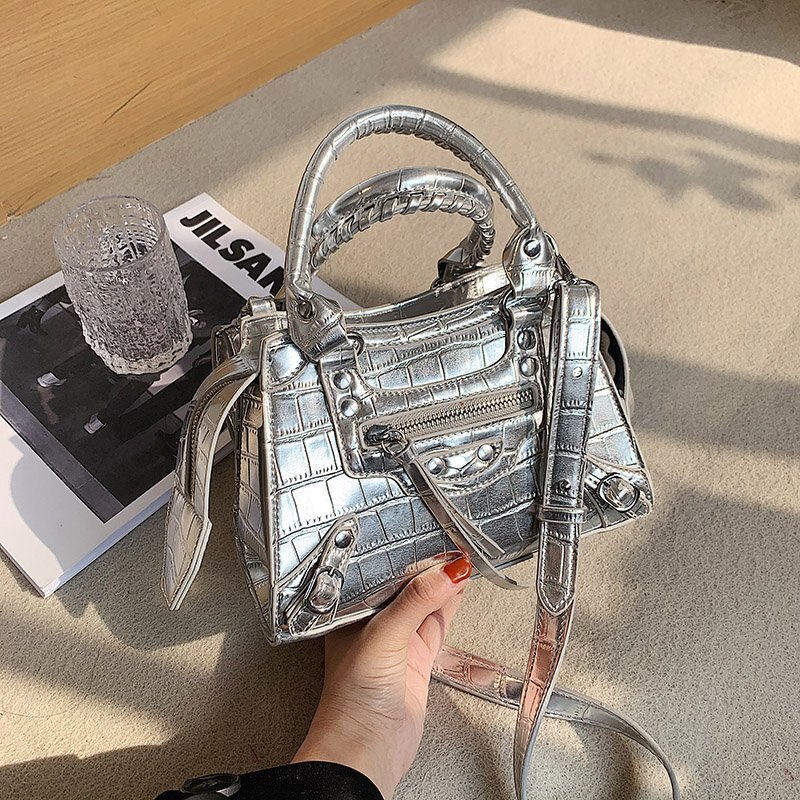 Quaste Niet Handtasche Weibliche Umhängetasche Bote Taschen Damen Schulter Taschen PU Leder Europäischen Motorrad Tasche für Frauen: Silber