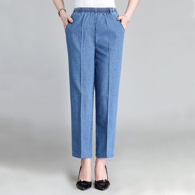 Pantalones vaqueros de mediana edad para mujer, Jeans femeninos de cintura elástica con bordado de nueve, de talla grande, holgados y rectos, informales, primavera y otoño: Light blue BB / 4XL