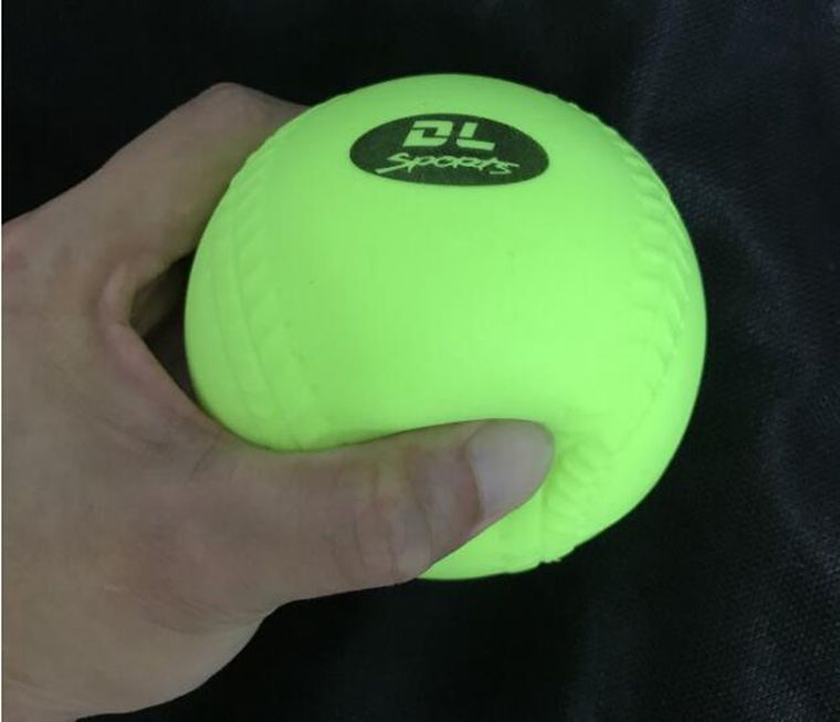 ! 12 inch softbal, schuim zachte bal solid foam bal,: Green
