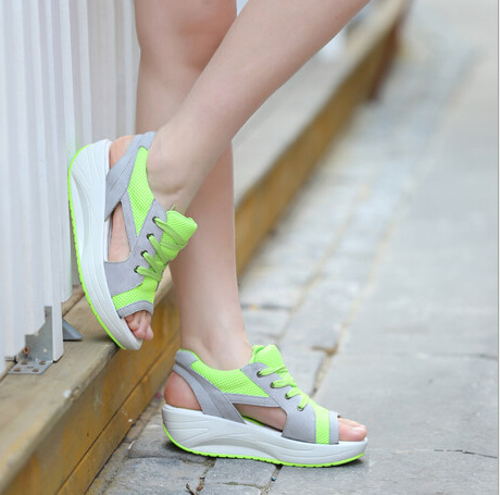 EFFGT vrouwen sandales sandalias Zomer vis kop sandalen vrouwen schoenen helling met platform muffin