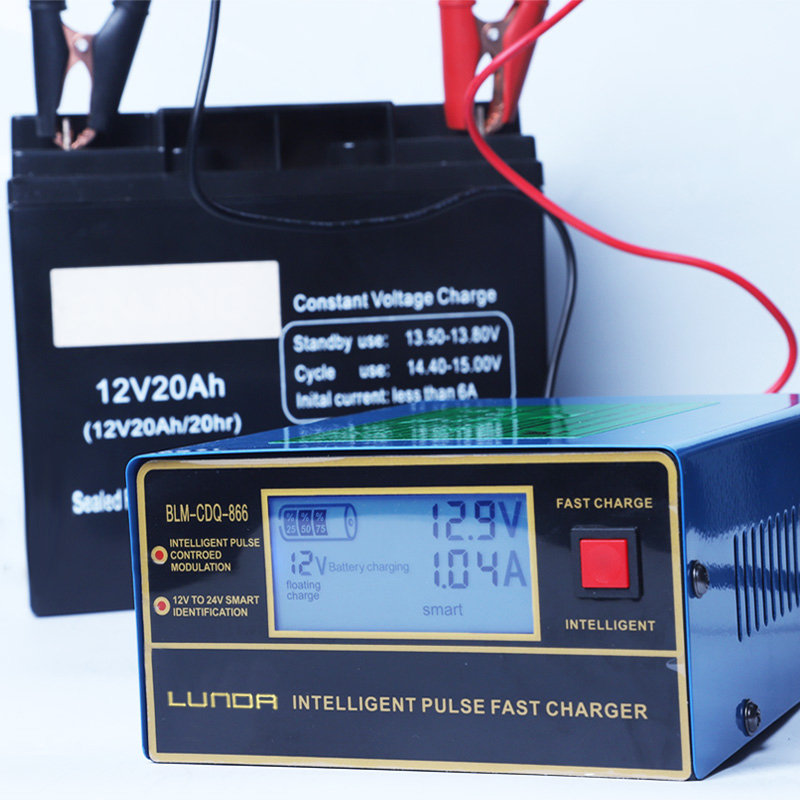Engelse lcd-autoacculader, automatische intelligente pulsreparatie  ac150v-250v 150ah 12/24v met adapter