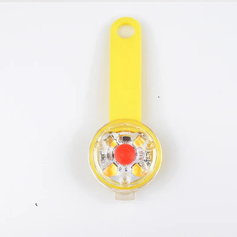Collar LED para perro y gato, colgante de seguridad nocturna, luz luminosa para gato, arnés intermitente impermeable IPX7 con luz para accesorios para perros: YELLOW