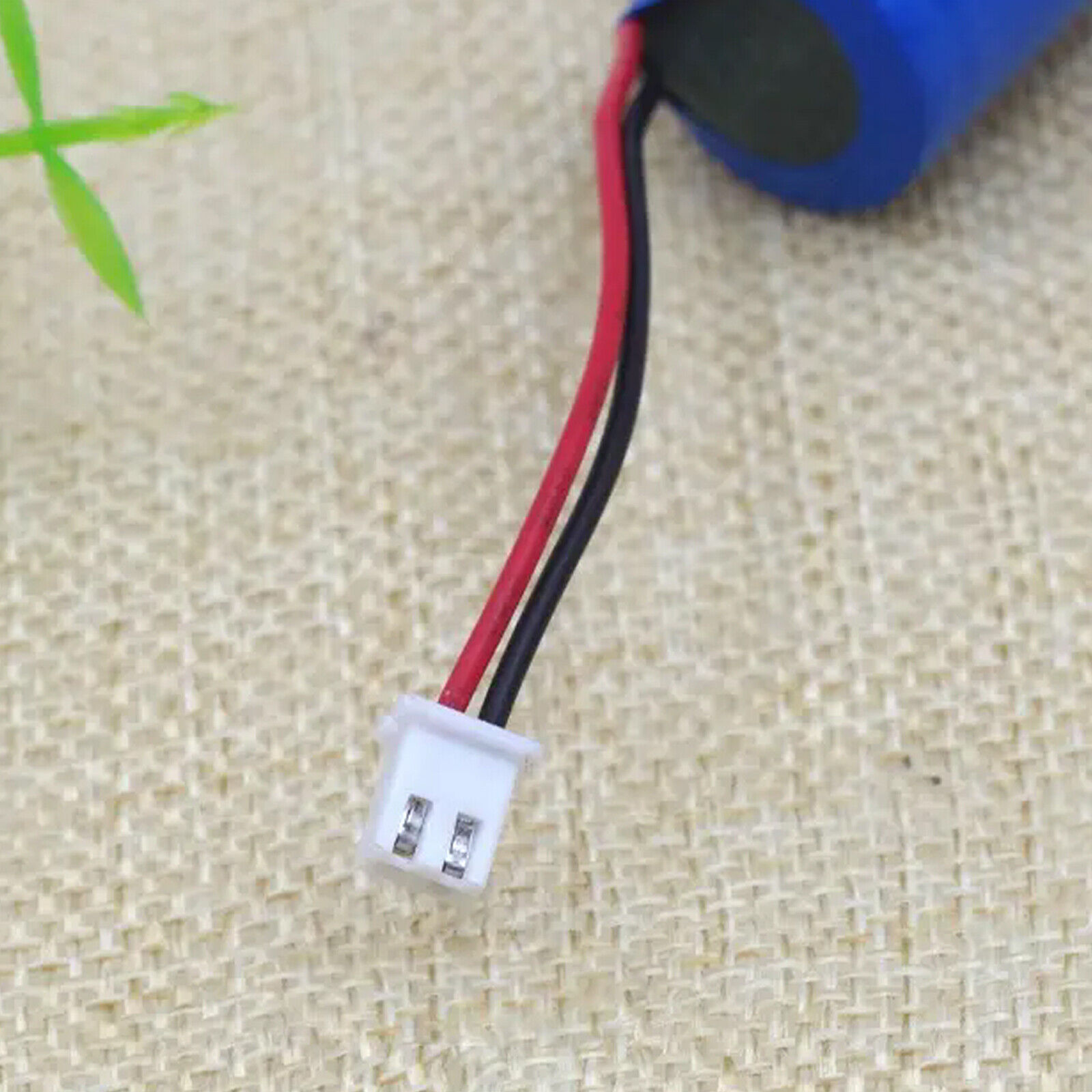 18650 3.7V 2200mAh Batería recargable de iones de litio Acumulador Altavoz Bluetooth Luz LED de pesca (also conocido como 4.2V)