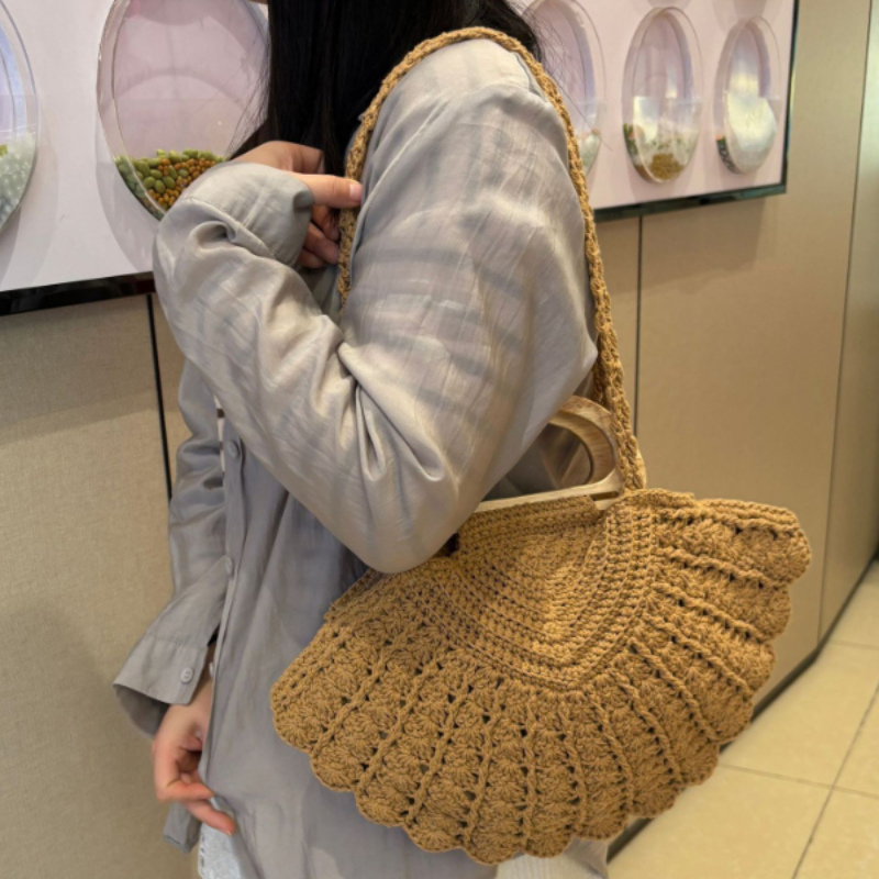 Gebreide schelpentas met houten handvat Boheemse stijl Elegante vakantiehandtas Casual magnetische drukknoop Trendy strandhandtas voor woon-werkverkeer