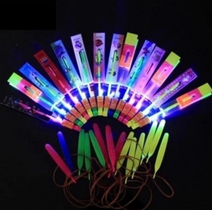 5 teile/los Leucht Mit Lampe Dreh Auswurf Flugzeug Spielzeug Für freundlicher Arten Leucht Auswurf Gummiband Fliegende Pfeil