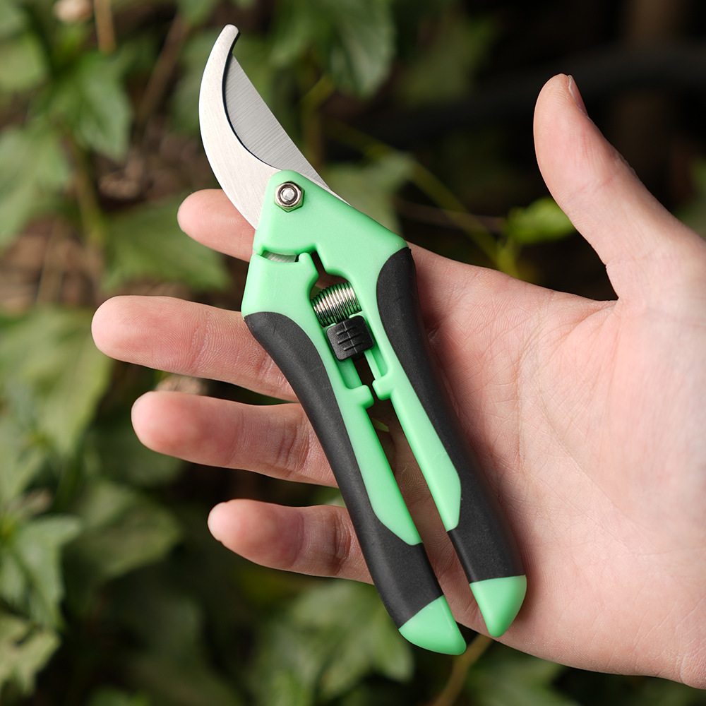 Mini Gardening Scissors for Pruning, Fruit Pruning, Pruning, Grape Picking, and Gardening Tools: Orange