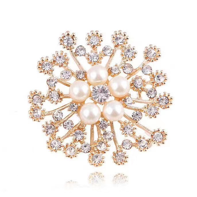 Accessoires pour vêtements pour femmes, grand flocon de neige, perle, cristal, broche à fleur exquise: Plaqué platine