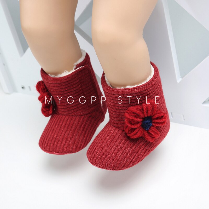 Adorables botas de bebé de flores cálido invierno zapatos de niña antideslizantes botas de nieve suaves de algodón grueso botas de invierno para niños pequeños zapatos de niñas