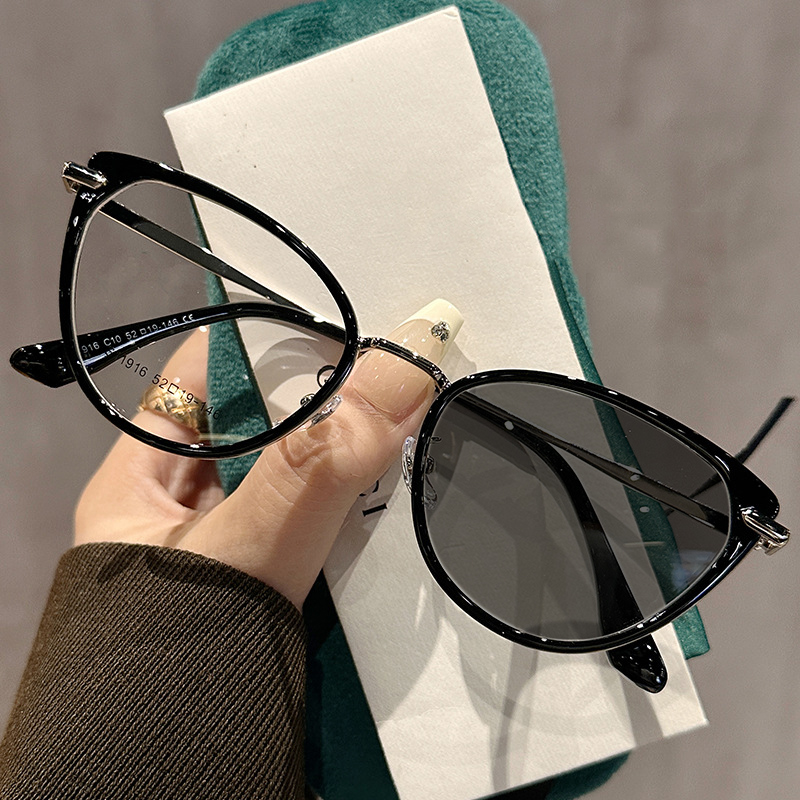 Gafas fotocromáticas Retro ultraligeras con montura de ojo de gato para miopía, gafas que cambian de Color de alta gama, gafas antiluz azul para cerca de la vista: Verde / +150