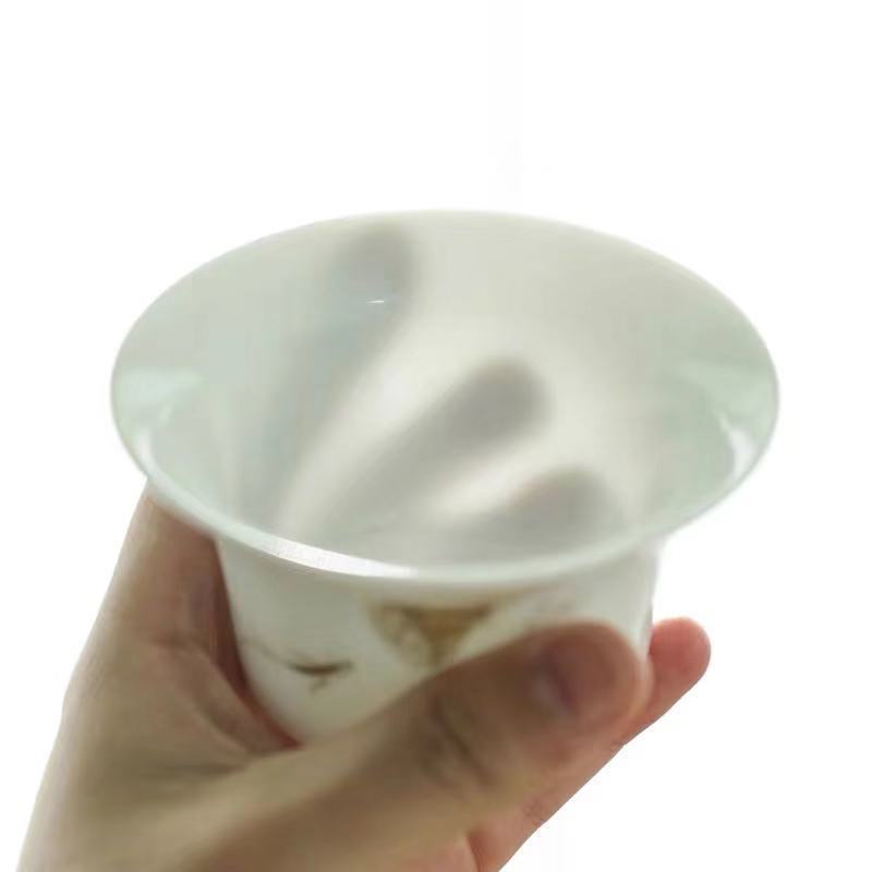 Ręcznie malowane na niebiesko-i-biała porcelana Gai blady Cha filiżanka ceramiczna królowa Sancai miska herbata Kung Fu skorupa jajek soopera De Ceramica Gaiwan