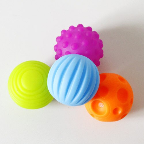 4 @ 6 stk tekstureret multiboldsæt udvikle babys taktile sanser legetøj baby touch håndbold legetøj baby træningsbold massage blød bold: Fire bløde kuglesæt