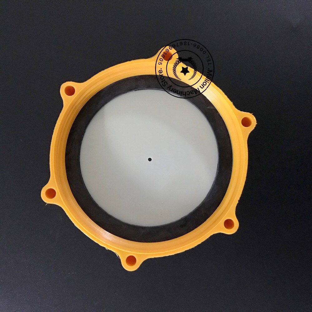 Excavator parts Komatsu pc60 old fuel tank cap car accessories