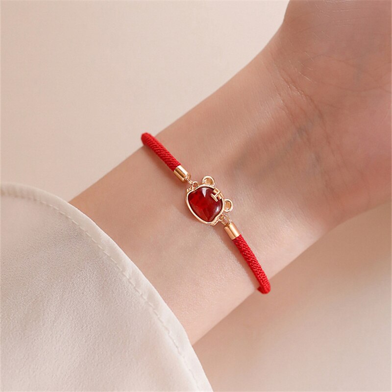Aankomst Rode Touw Armbanden Voor Vrouwen Sieraden Trendy Crystal Tiger Armband Lady 2022 Zegen Bangle Accessoires Verstelbare