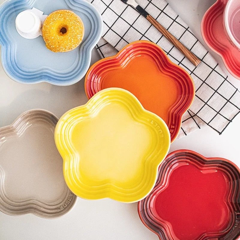 Plum Blossom Small Plate 5.5Inches 14cm Rainbow Sauce Plate Flower Shaped Pet Gradual Spike Bone Plate Tableware Ceramic Dishs
