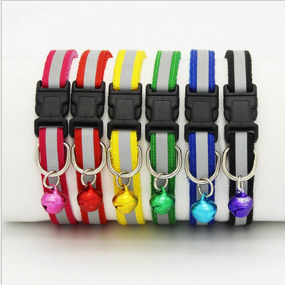 Venta de Collar lindo perro hebilla Correa con campanilla correa ajustable noche brillante reflectante Collar de seguridad para mascotas