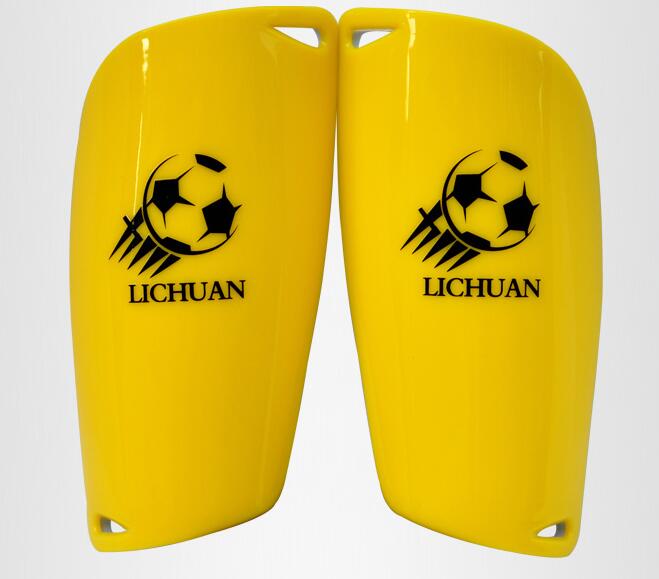 Children Football leg guard Boys double-deck light Soft Foam Sports Guards Leg Protector Kids Soccer Shin Pads: YELLOW