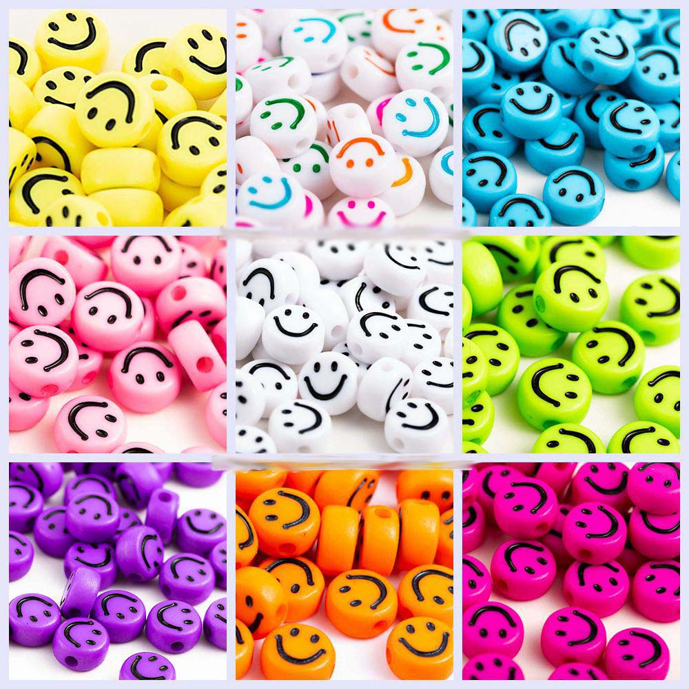 100 Stück 7 x 4 mm bunte lächelnde Gesicht Buchstaben Acryl verlieren Distanzperlen für Schmuckherstellung DIY Armbinde Zubehör