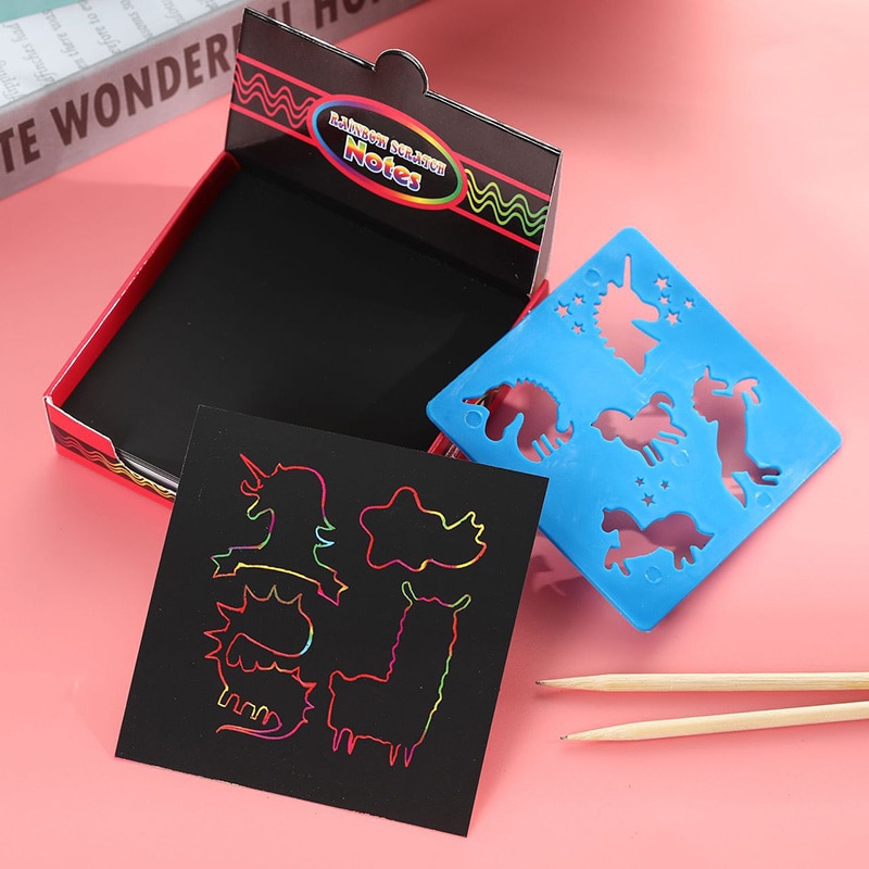 100 Vellen Diy Magic Color Scratch Art Paper Schilderen Kaart Met Graffiti Stencil Voor Tekening Stok Educatief Kinderen Speelgoed ,speelgoed knutselen kinderen educatief speelgoed crayon stylus pen