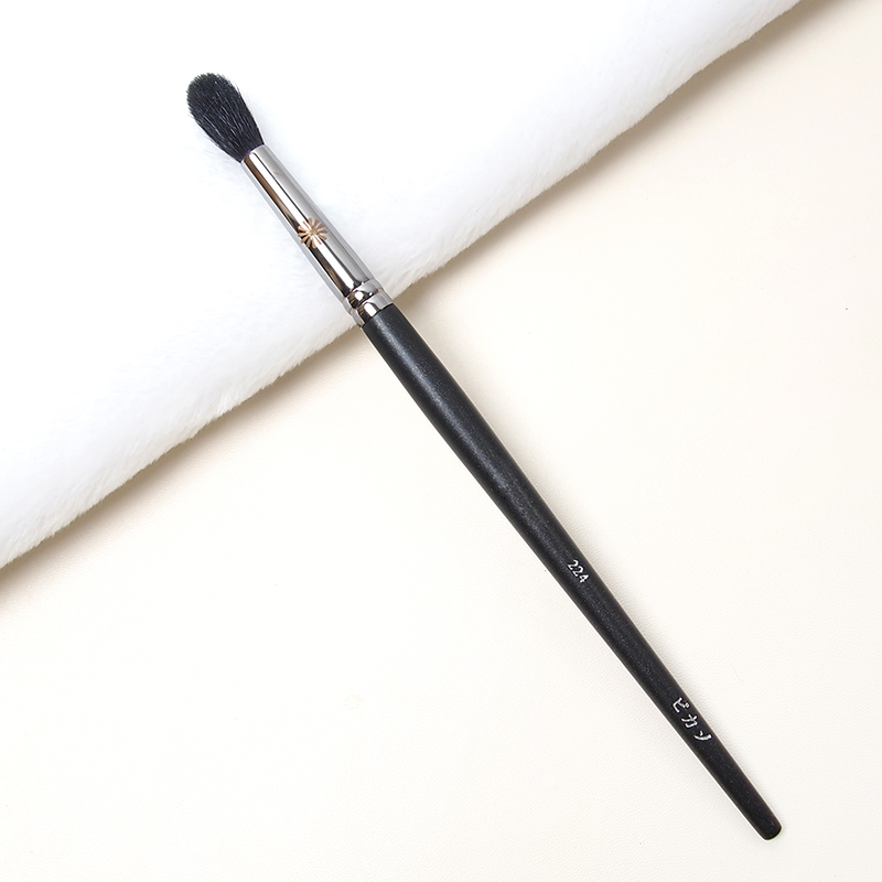 Eye Blending Makeup Brush #224 Soft Goat Hair Tapered Eyeshadow Blender Brush Nose Shading Cosmetic Brush