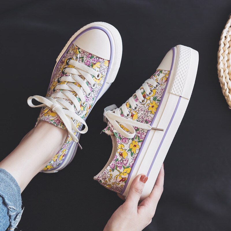 Sommer platform blomster lærred sko kvinder afslappet all-match koreansk stil trendy sko blomster pink sneakers 5.0cm hæl