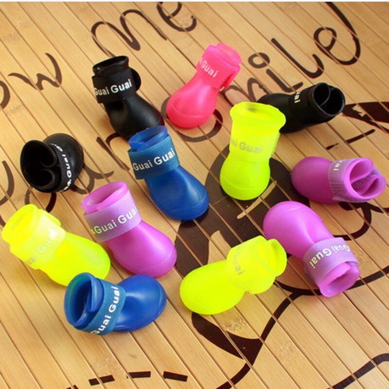 4 stuks/set schattige jelly huisdier puppy schoenen rubberen waterdichte regen hondenlaarzen huisdier regenschoenen slip 6 kleuren huisdierbenodigdheden