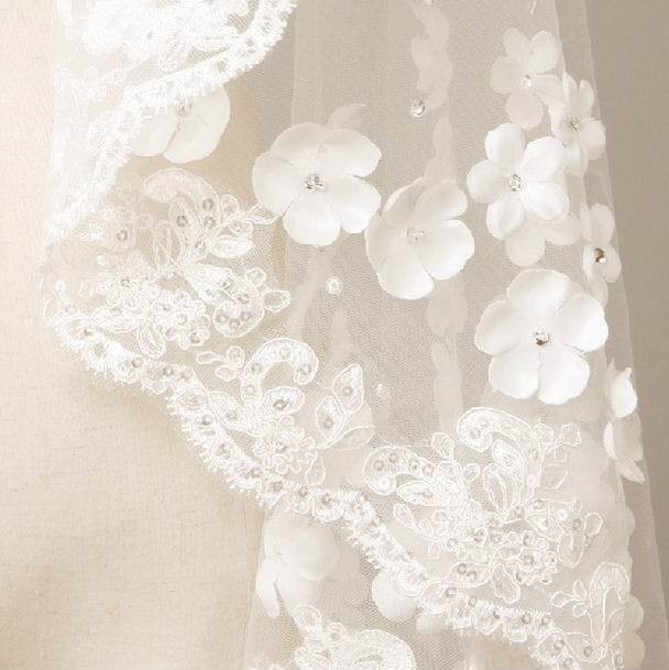 Velo da sposa Bianco/Avorio 3D Fiori Lungo Velo Da Sposa Mantiglia Accessori Da Sposa Appliques con Fiori di Pizzo