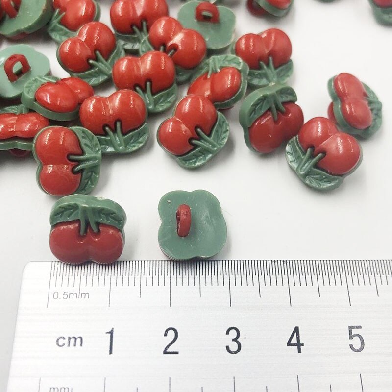 50pcs U pick Red Plastic Buttons Sewing Button DIY Crafts PT34