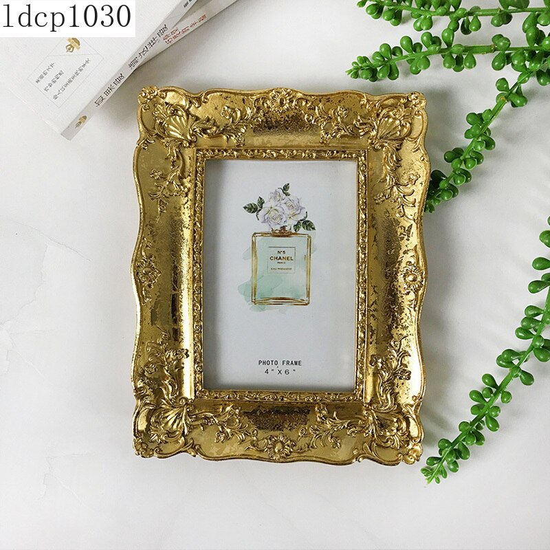 European Gold Retro Carved Photo Frame 6 Inch Wedding Photo Antique Resin Hanging Wall Photo Frame Decoration