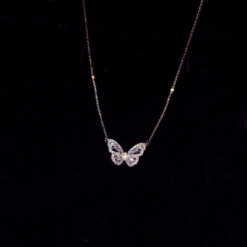 Vintage Metallic Gold Chain Butterfly Pendant Necklace Butterfly Pendant Women Ladies Necklace Jewelry for Valentine's Day: Silver