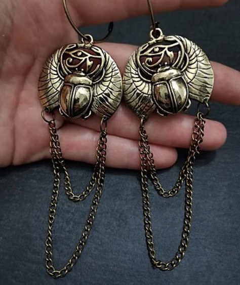 Cerceaux de chaîne scarabée égyptien, bijoux Beatle, cerceaux de déesse, bijoux égyptiens, fait à la main, scarabée sculpté, Boho