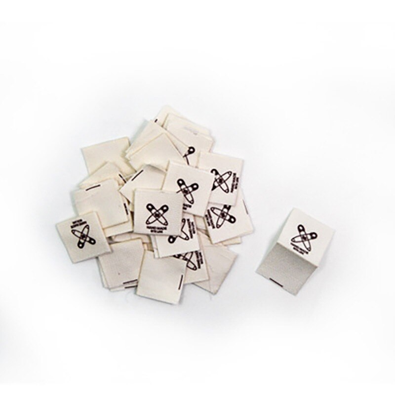 100pcs Handmade Label Cloth Labels Fold Tags Sheep Beige Pattern Hand Made Label For Knitted Printed Cotton Woven Sew Tags: pin
