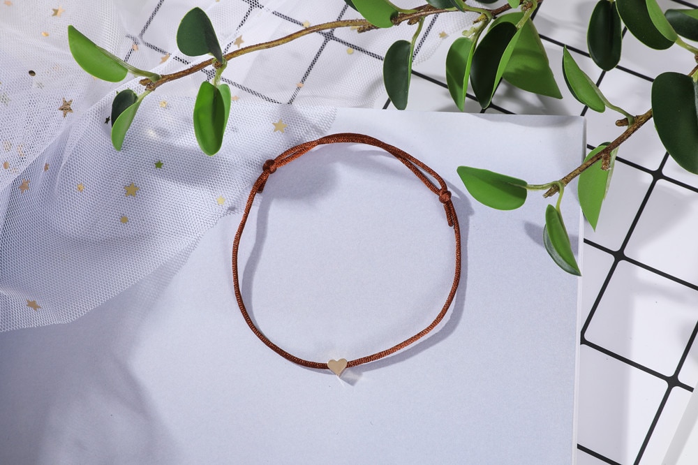 Handgemaakte roestvrijstalen liefdesarmbanden in de vorm van een hart, dunne rode draad, armbanden voor mannen, vrouwen en koppels