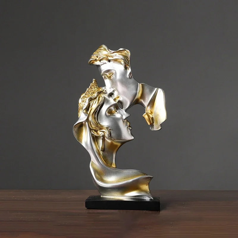Mini estatua de amantes de la resina, modelo de postura besándose, escultura artesanal, adorno, decoración del hogar, decoración de gabinete de vino de escritorio: Verde claro
