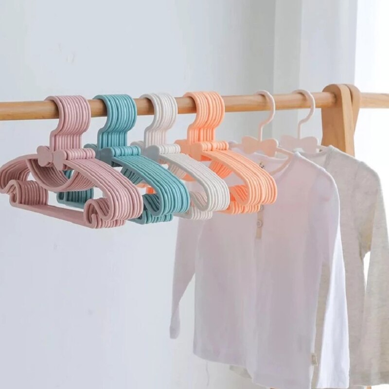 10pcs Kids Clothes Hanger Racks Portable Plastic Display Hangers Windproof Children Coats Hanger Baby Clothing Organizer