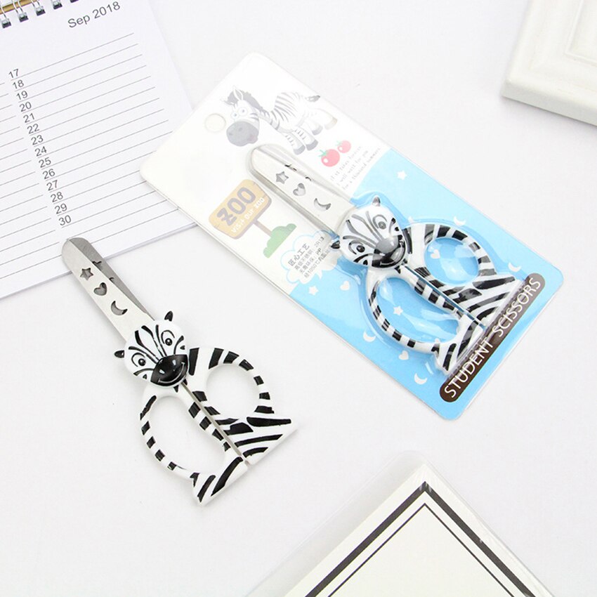 1Pc Cartoon Animal Mini Plastic Scissors DIY Art Paper Cutter Scrapbooking Stationery Scissors Office Students Safety Scissors