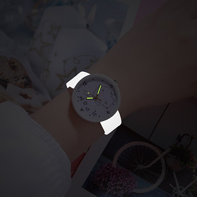 1Pcs Eenvoudige Noctilucent Luminous Horloge Vrouwen Dames Horloge Luxe Siliconen Band Vrouwen Klok Mode Quartz Vrouwen Horloges