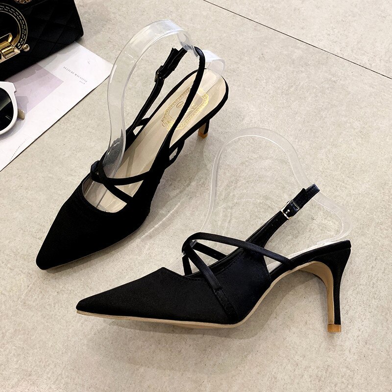 Teahoo summer women sandals leisure hollow out ankle strap buckle lady roman shoes pointed party shoes mujer