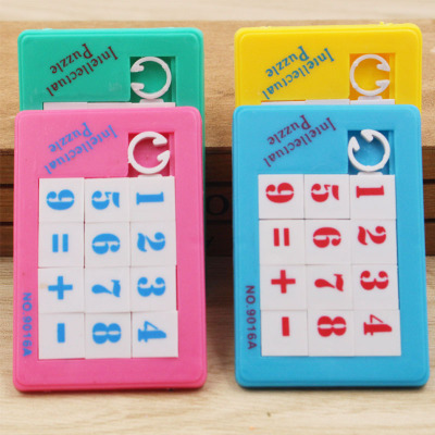 Klassisk børns barndom plast glidende 9 gitter tredimensionelt mobil puslespil puslespil visdom børn legetøj studerende gi: B