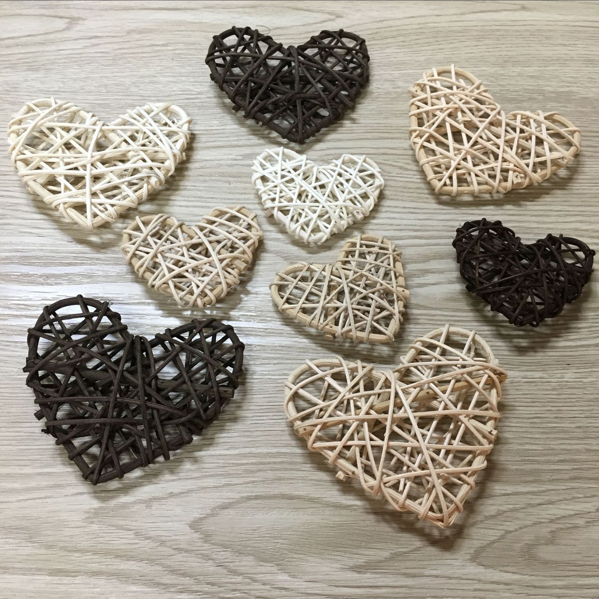 10pcs 7cm Rustic Grapevine Wreath Vine Heart Lightweight Wreath Pendant for Door Christmas Wall Wedding Decor