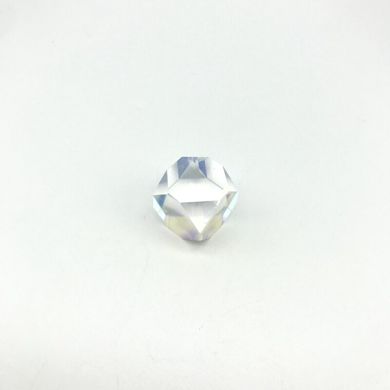 Prisma de prisma de color de cubo X