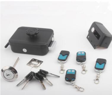 battery power 4 remote controls wireless outdoor gate door castle electric bolt lock (no battery included): 4 rc with 5 key