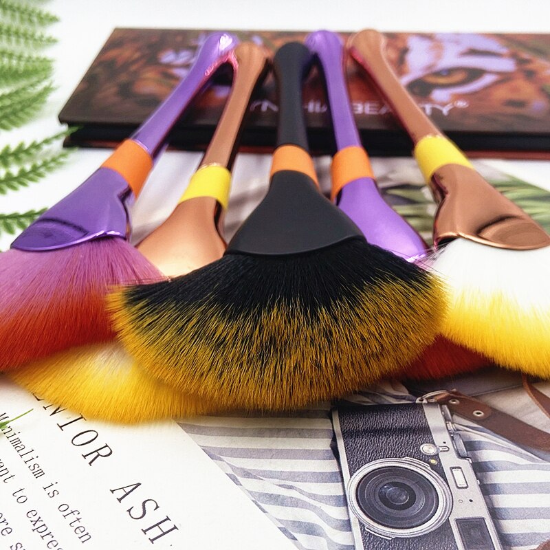 Zzdog 1 stk store makeup børster fluffy vifteformet ansigt kosmetisk skønhedsværktøj metal håndtag pudder fjern børste