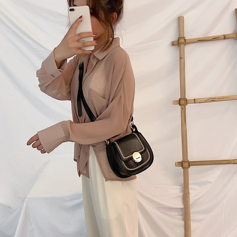 Ricamo Modello di Cuoio dell'UNITÀ di elaborazione Borsa con Tracolla per le donne 2020 semplice Spalla di colore Solido Borse Da Viaggio Femminile attraverso corpo Borsa