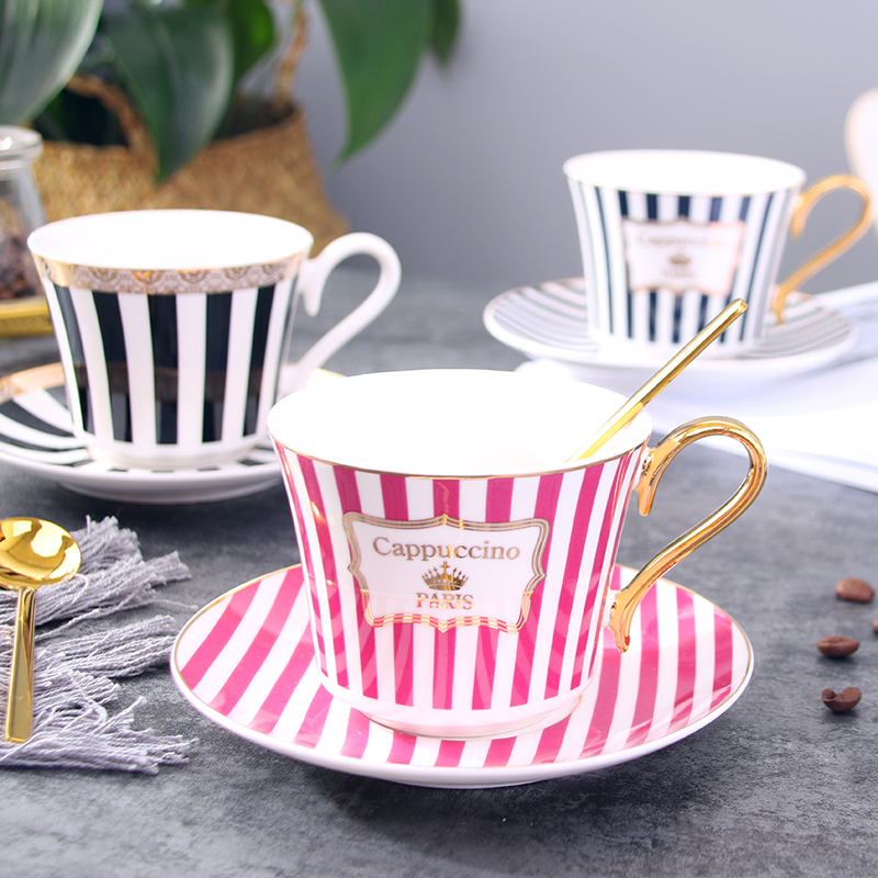 Concise Stripe Bone China Coffee Cup Saucer With Gold Spoon Ceramic Paris Tea Cup 225ml Porcelain Teacup Cafe Drinkware