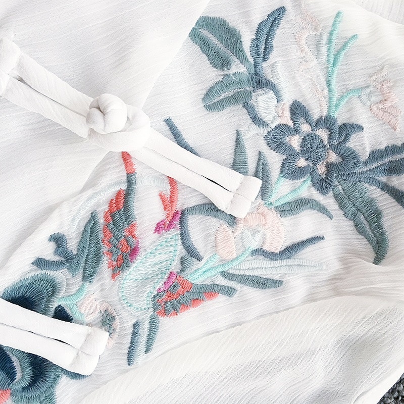 Ropa de estilo chino para mujer, traje Tang con bordado de flores, camisas tradicionales Qipao Cheongsam, blusa para mujer