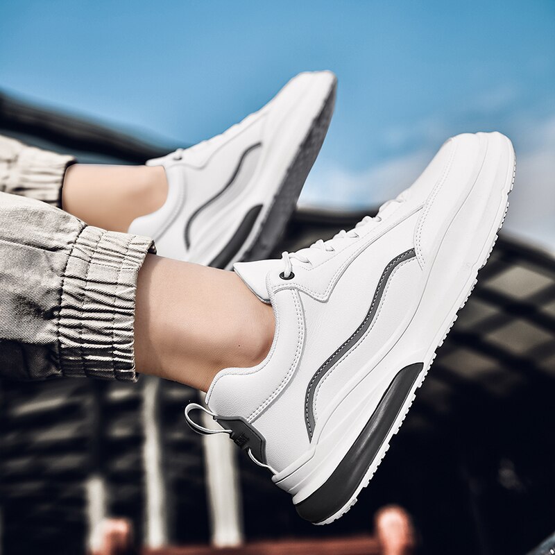 Råhvide sko, skateboardsko til mænd, lysende vandresko, sportssko, bløde og nemme at bøje, størrelse 39-44: Hvid / 41