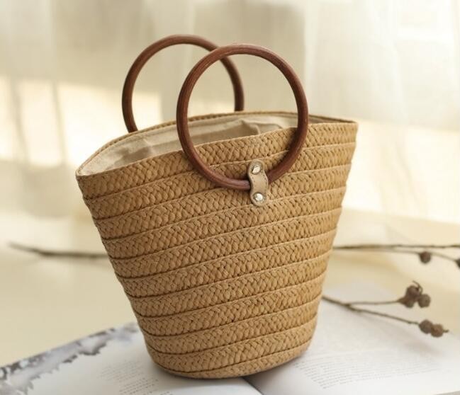 Summer Beach Straw Bag Drawstring Tote Handbags With Wood Handle Korean Summer Straw Bag: brown