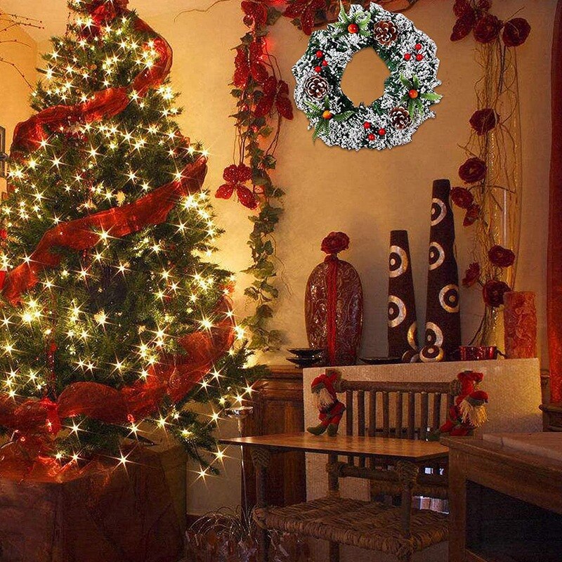 1 stuks 30cm kerstkransen van sparrenhout met zilveren borstelharen, dennenappels, rode bessen en sneeuwvlokken