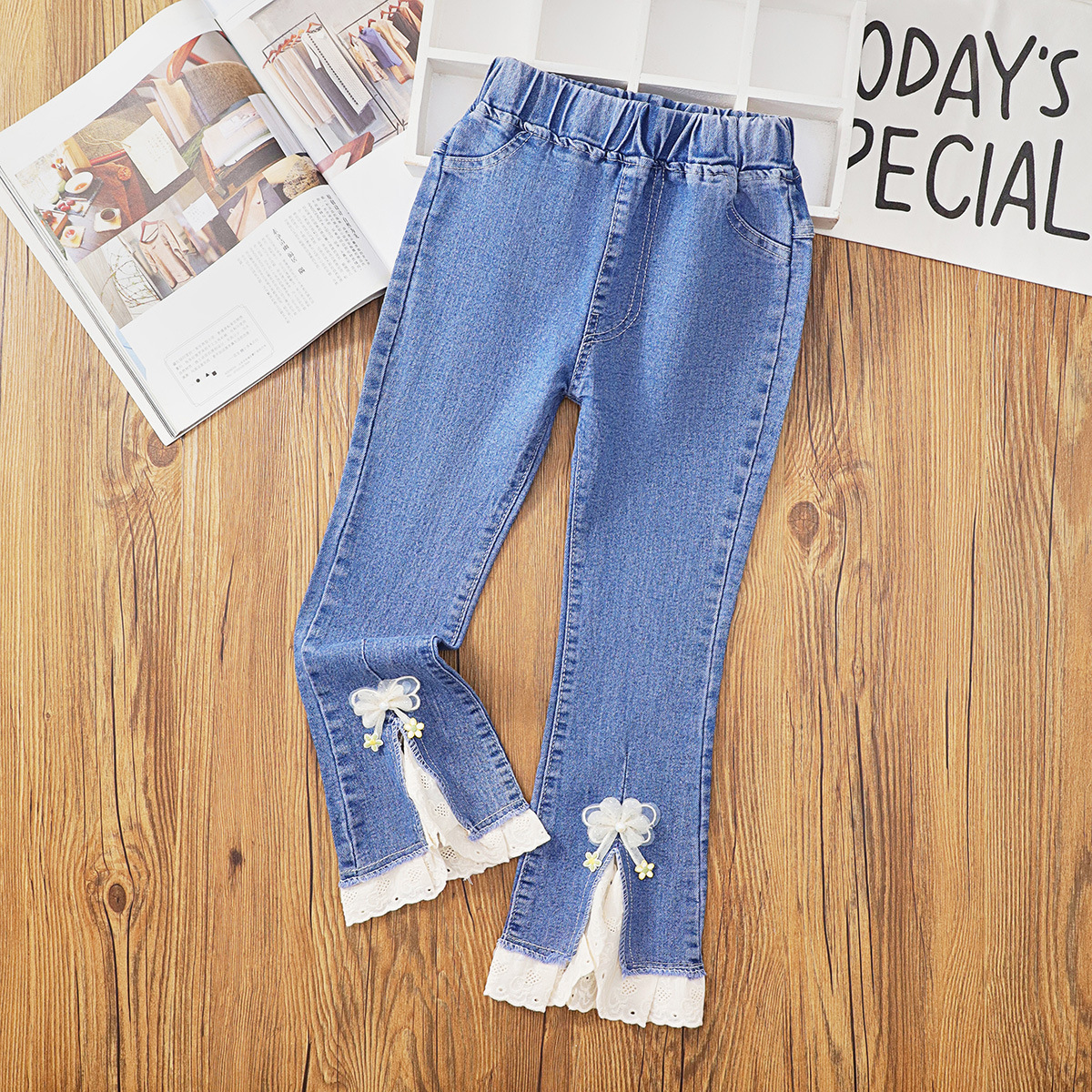 Jeans pour filles printemps et automne décontracté 3-12 ans pantalons évasés amples pour enfants dentelle perle pantalons en Denim pour filles