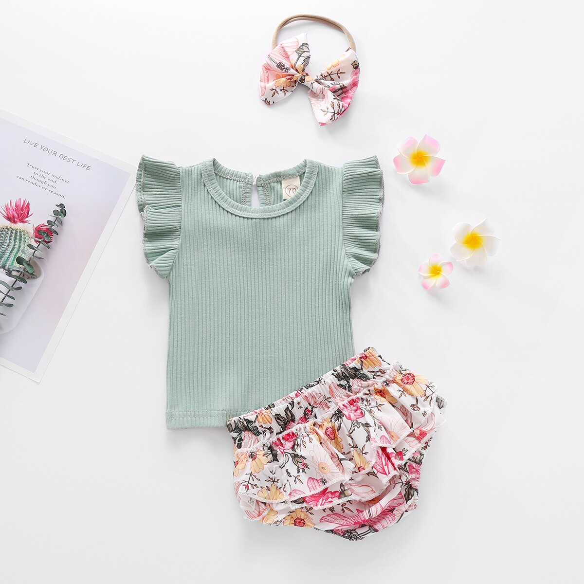 Schattige Baby Meisje Kleding Ruches Mouwloze Top + Bloemenprint Shorts + Hoofdband 3 Stuks Maat 0-24M: B / 6m